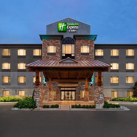 Holiday Inn Express & Suites Denver Airport By Ihg Екстериор снимка