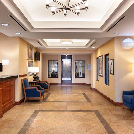 Holiday Inn Express & Suites Denver Airport By Ihg Екстериор снимка