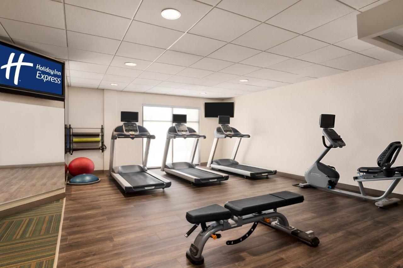 Holiday Inn Express & Suites Denver Airport By Ihg Екстериор снимка