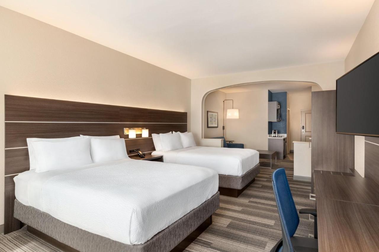 Holiday Inn Express & Suites Denver Airport By Ihg Екстериор снимка