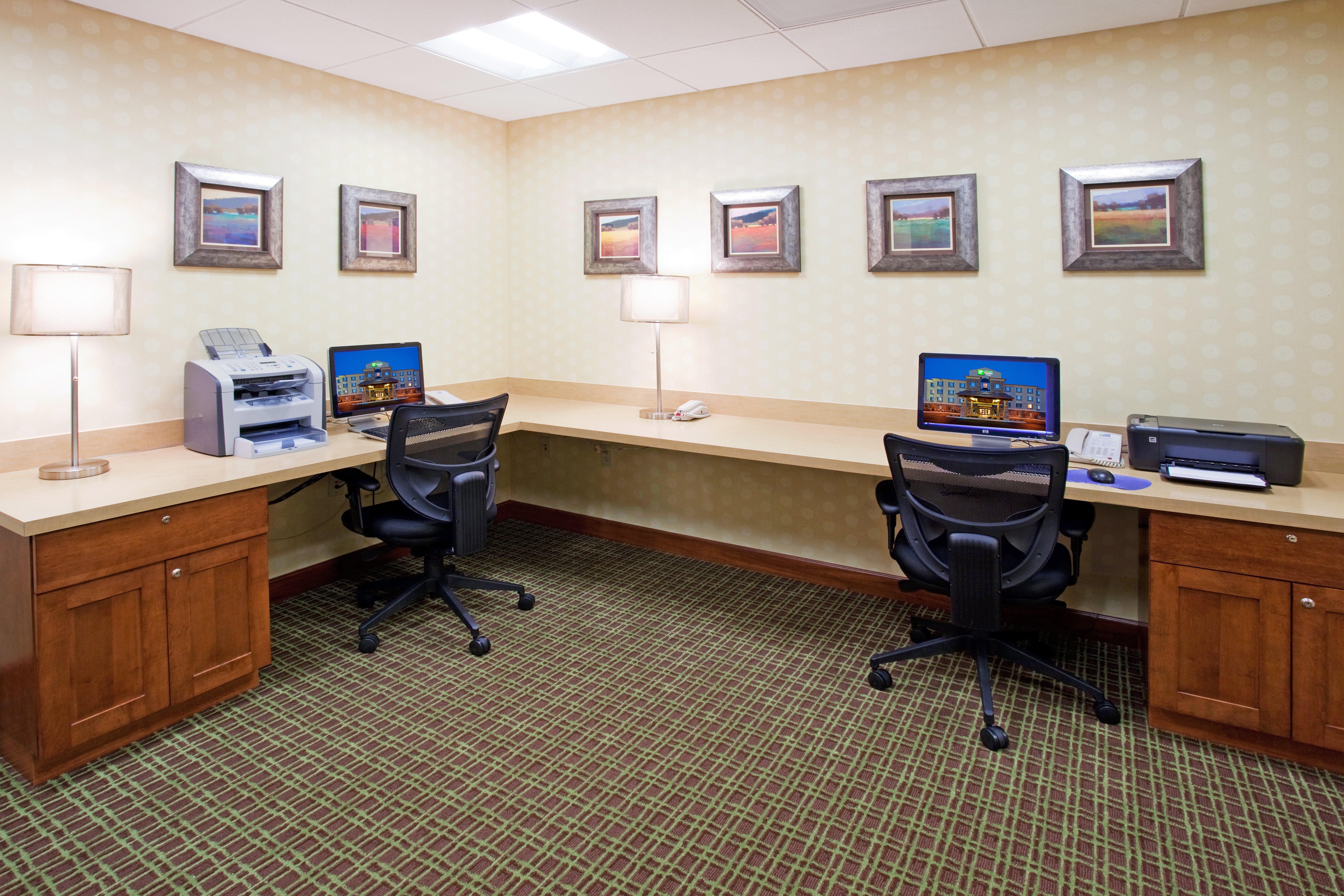 Holiday Inn Express & Suites Denver Airport By Ihg Екстериор снимка