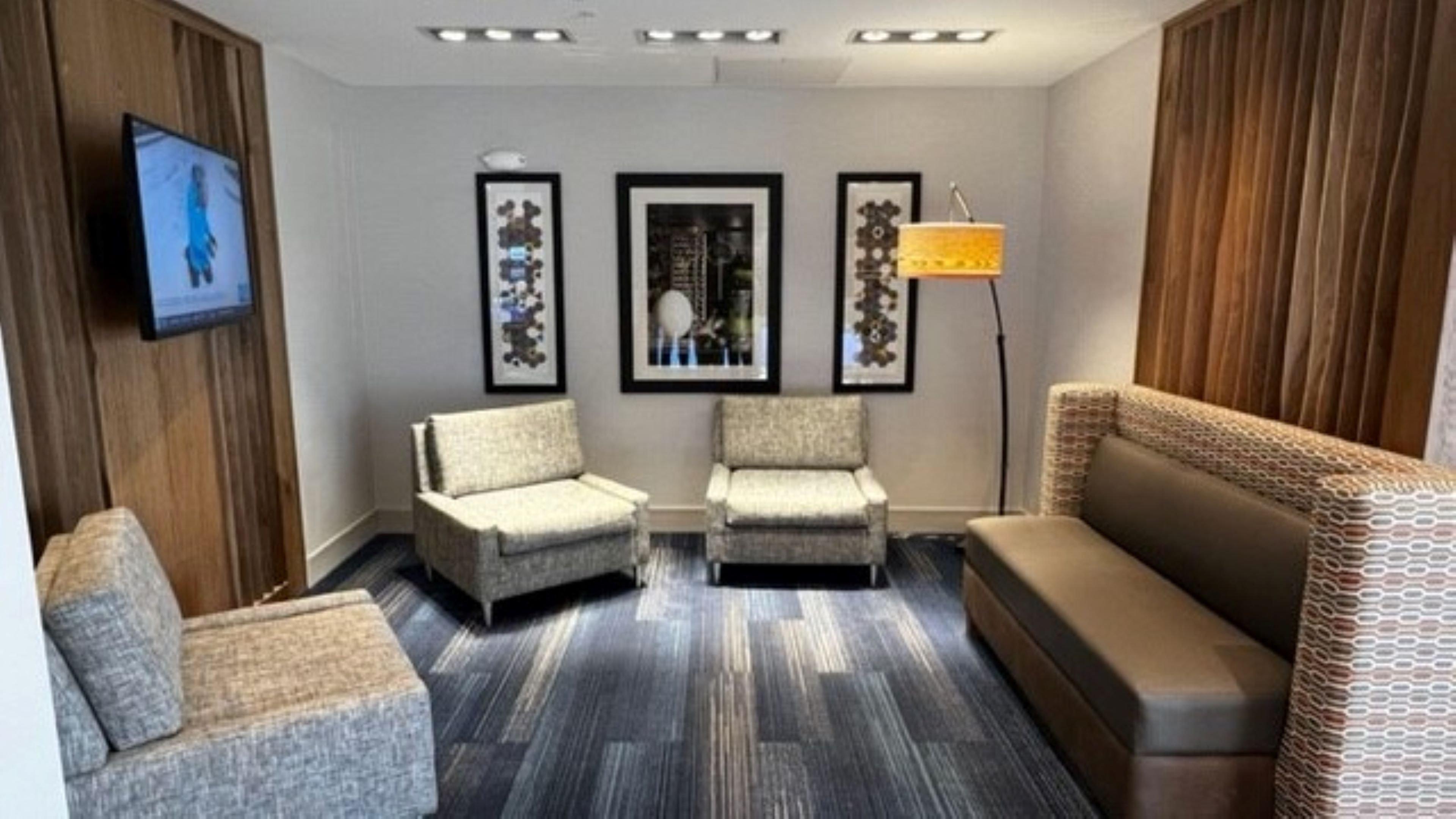 Holiday Inn Express & Suites Denver Airport By Ihg Екстериор снимка