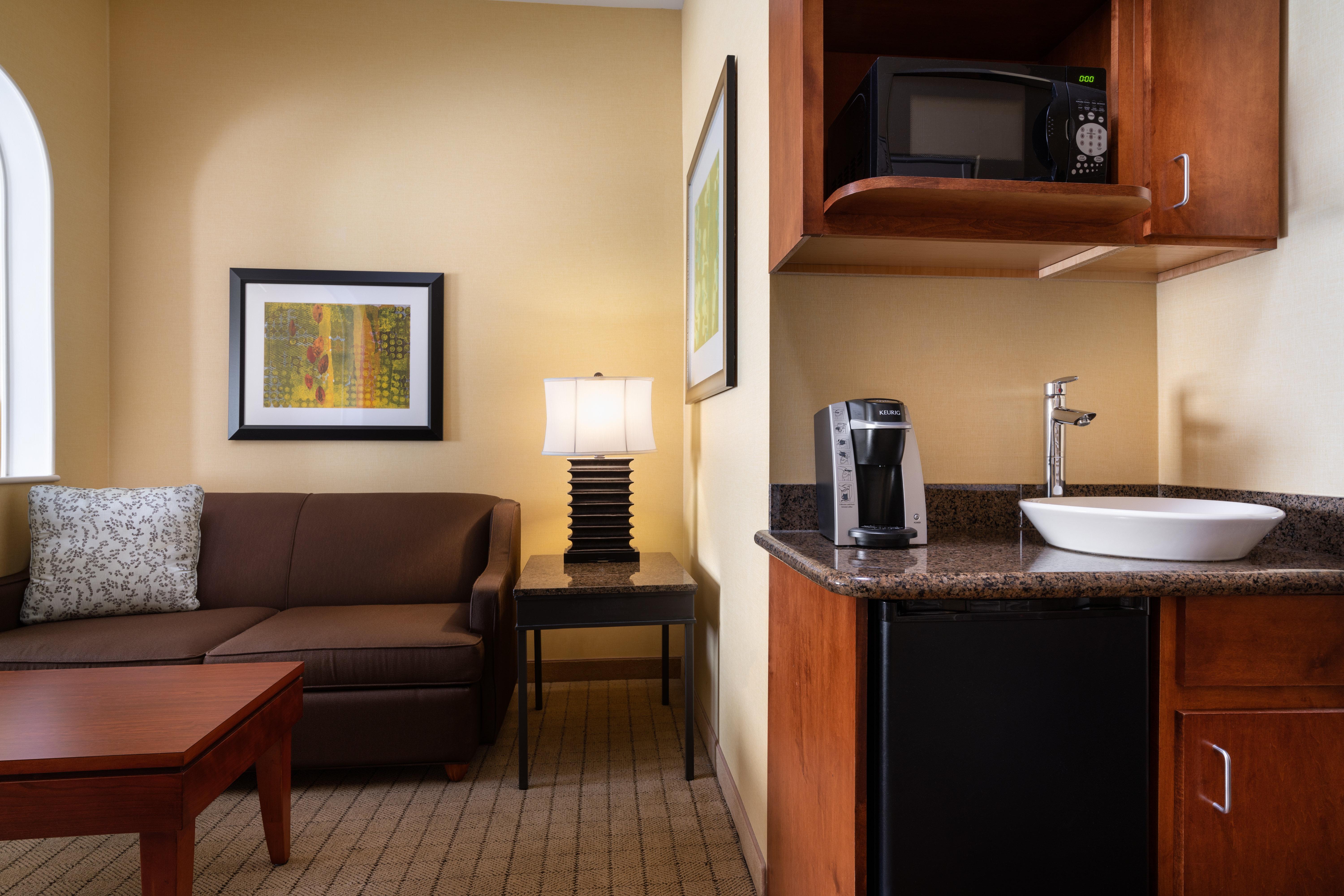 Holiday Inn Express & Suites Denver Airport By Ihg Екстериор снимка
