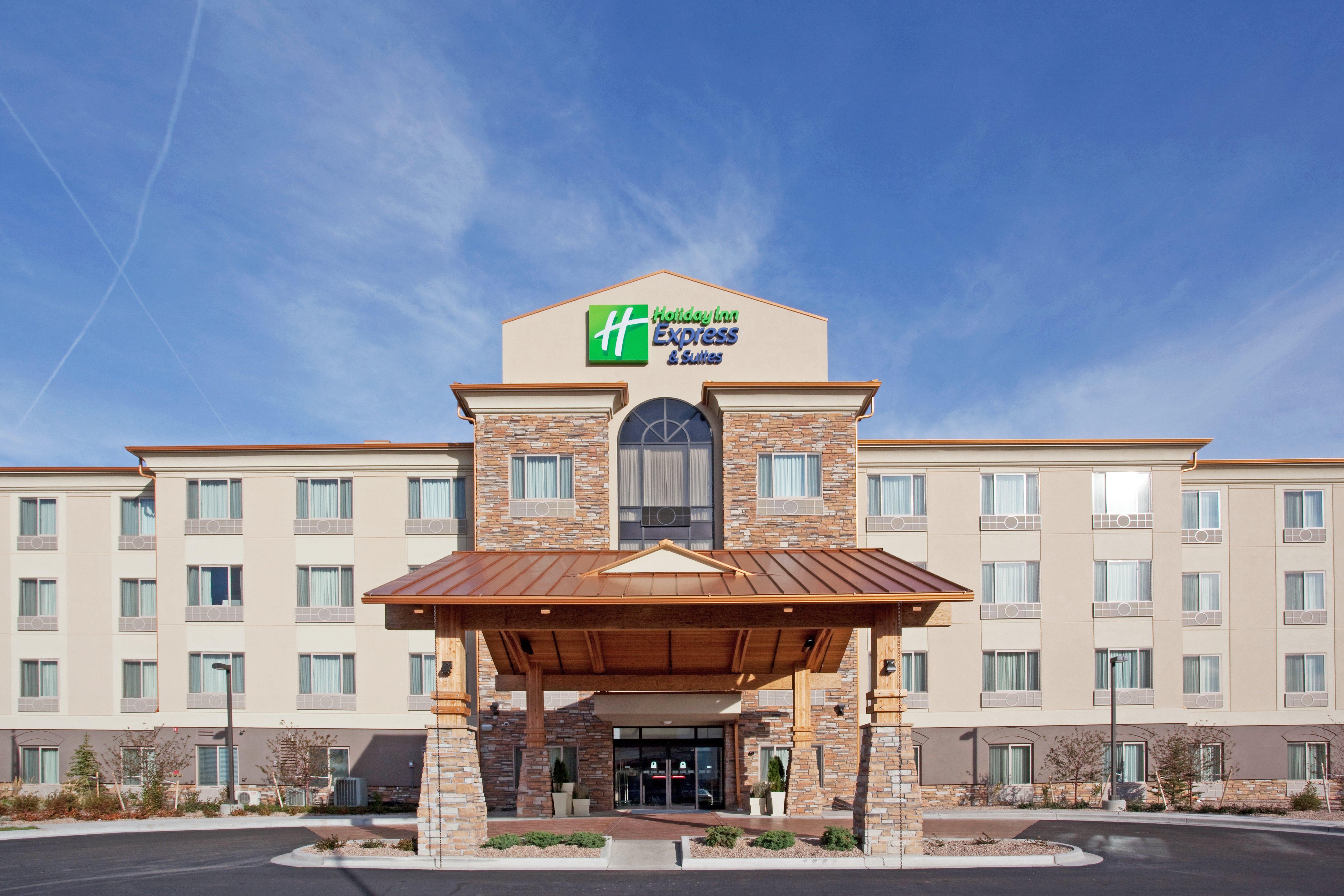 Holiday Inn Express & Suites Denver Airport By Ihg Екстериор снимка