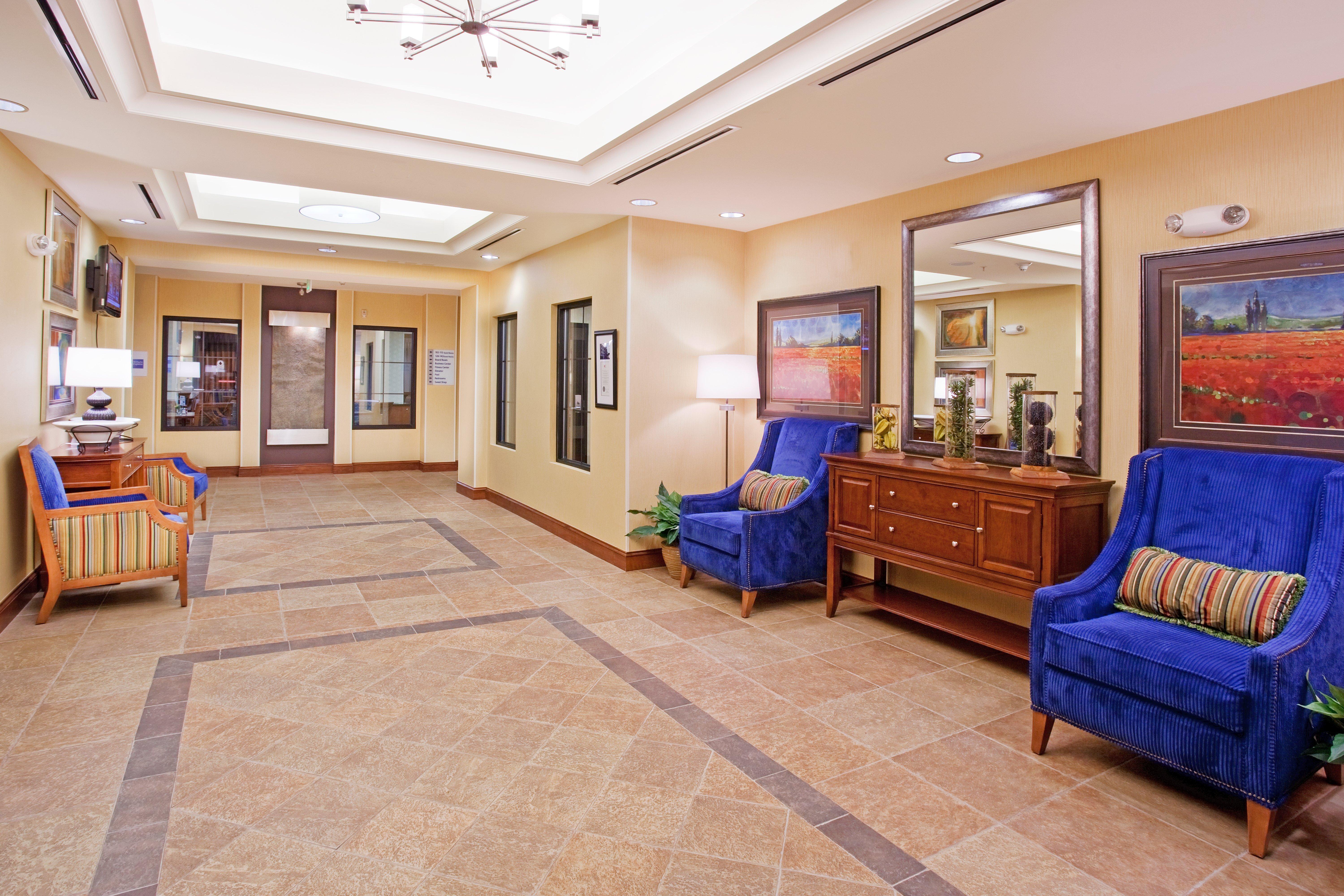 Holiday Inn Express & Suites Denver Airport By Ihg Екстериор снимка